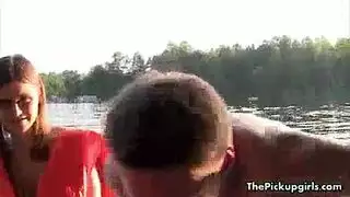 سير اللاتكس قارب