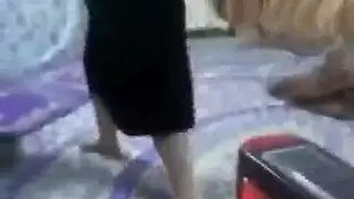 عرض عراقي للاستمناء والجنس: ملكة الويب كام تفعل كل شيء