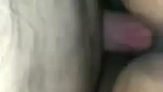 عاهرة مصرية دينا تبلع الزب وتركبه بقوة