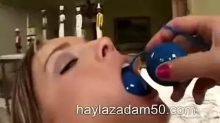 حصلت على مسلسلها التركي الإباحي، لنبدأ في مشاهدة الجنس الصريح