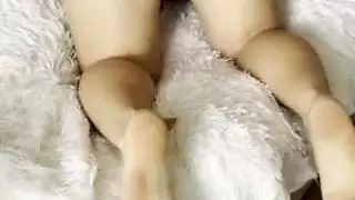 ممرضة عربية تحصل على ثقوبها المبللة ممتلئة بقوة