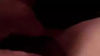 خيال استمناء لمراهقة عربية في غرفة نومها الخاصة